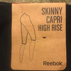 Reebok Skinny Highrise Capri XL